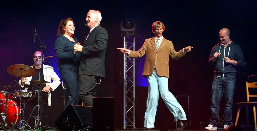 981326_620862664598089_1695251266_o